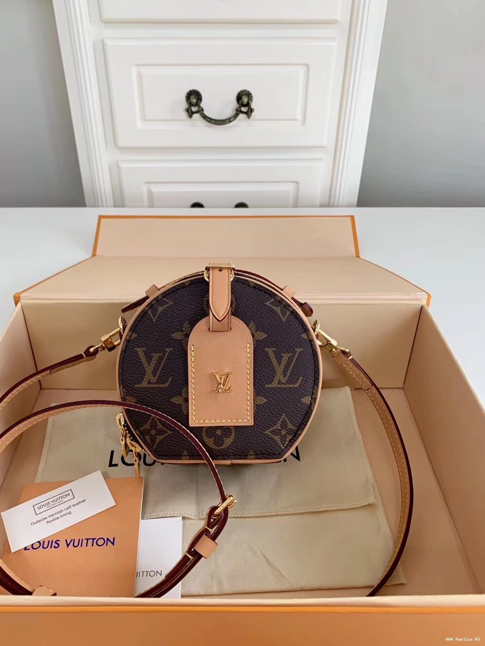 Aaa replica bags MINI LOUIS CHAPEAU BOITE VUITTON 0708